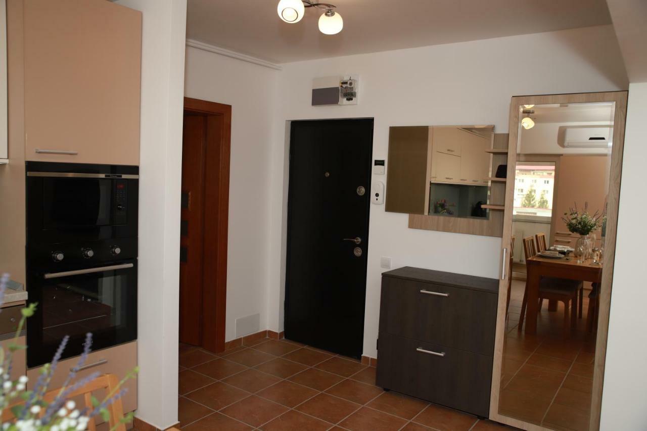 Cozy Apartment In Brasov Bagian luar foto