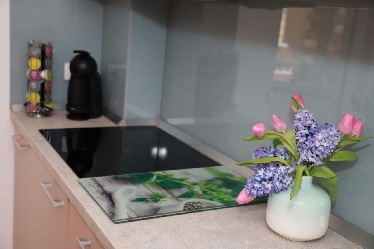 Cozy Apartment In Brasov Bagian luar foto