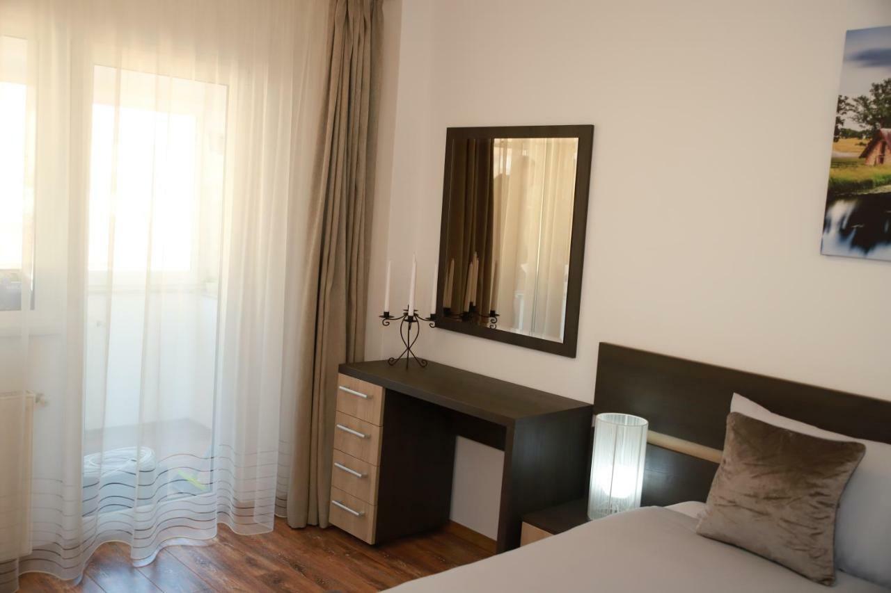 Cozy Apartment In Brasov Bagian luar foto