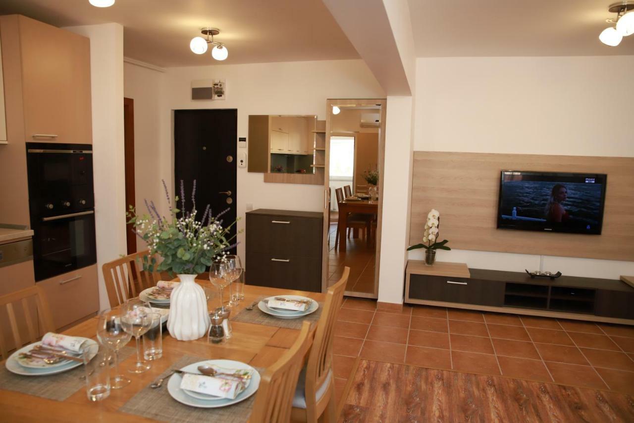 Cozy Apartment In Brasov Bagian luar foto